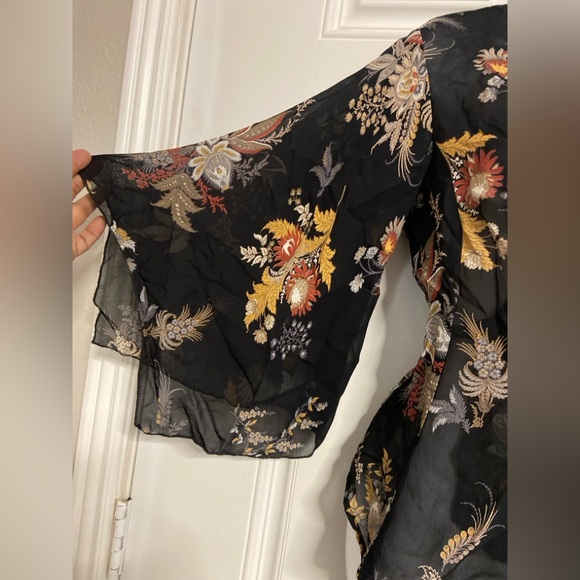 T35- Black Semi-Sheer Floral-Paisley KIMONO Wrap Top - Picture 2 of 6